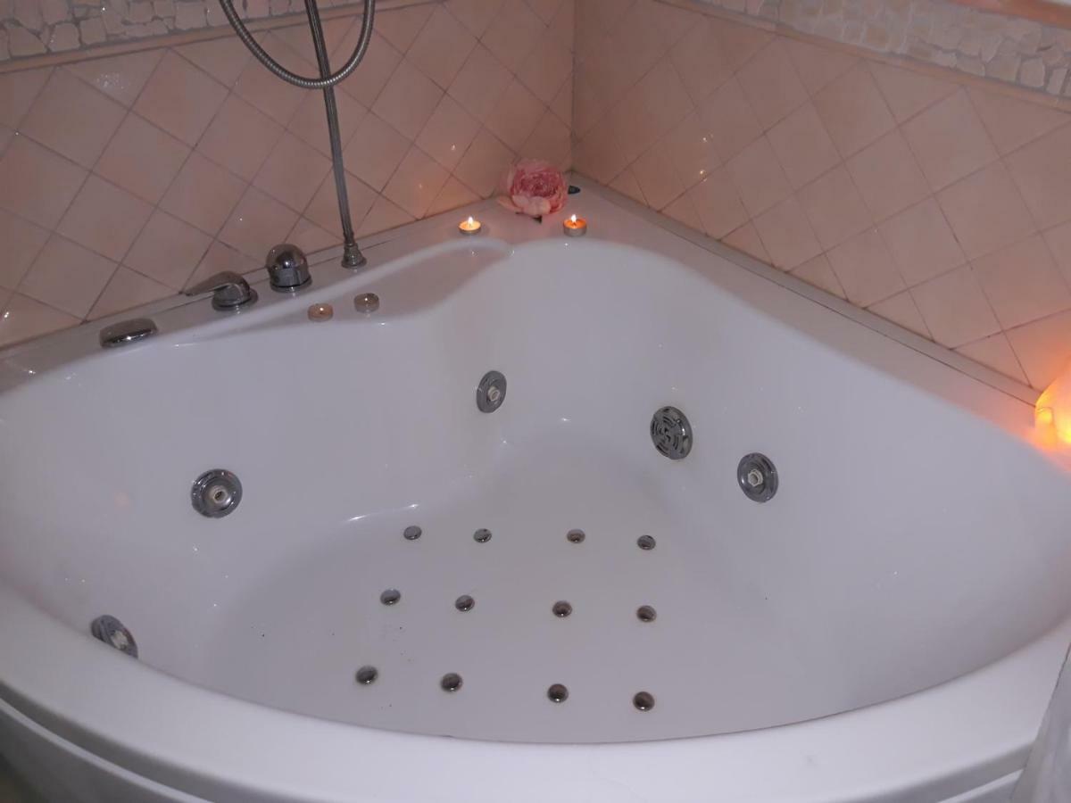Casa In Collina "La Farfalla" Riparbella Dış mekan fotoğraf