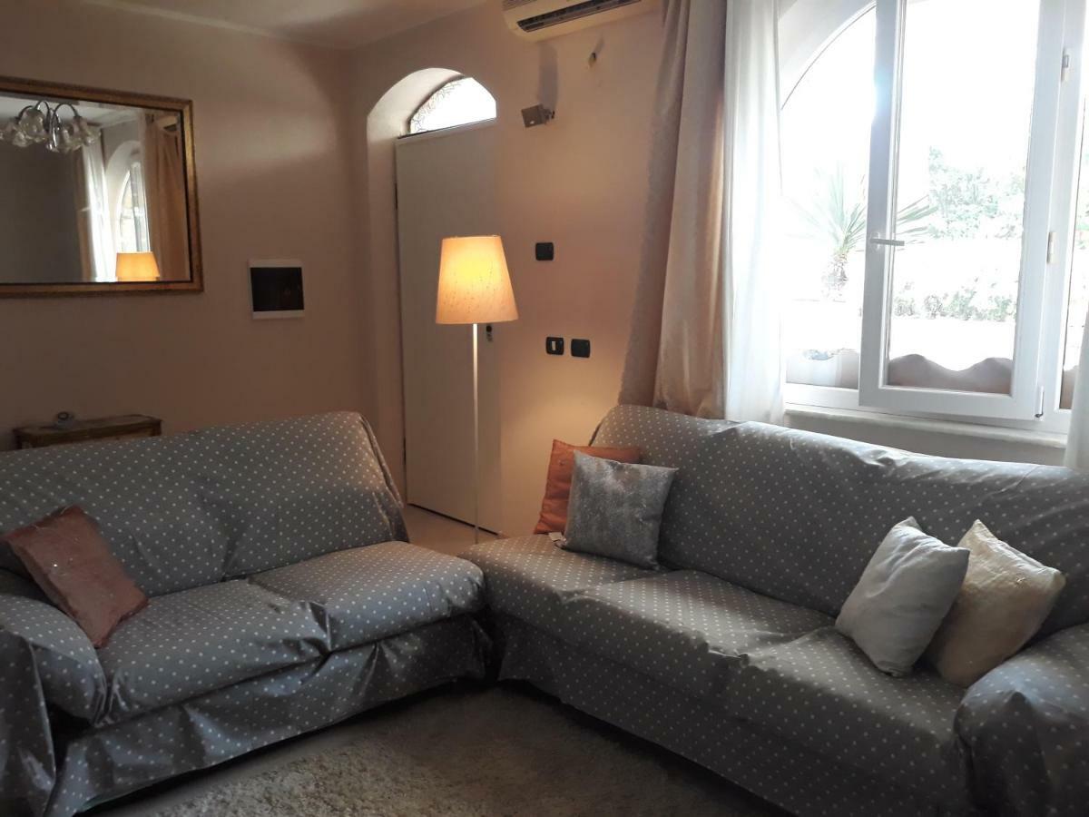 Casa In Collina "La Farfalla" Riparbella Dış mekan fotoğraf