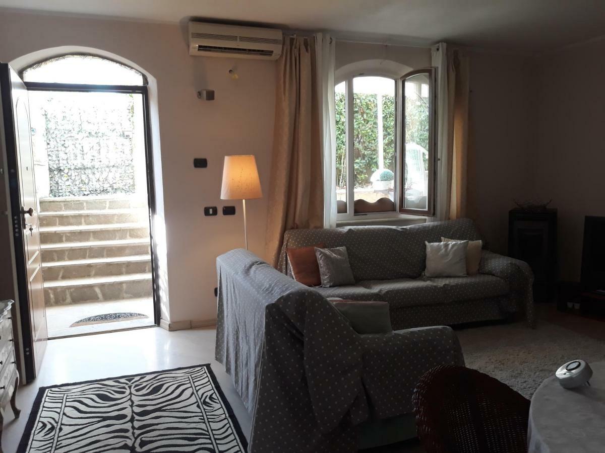 Casa In Collina "La Farfalla" Riparbella Dış mekan fotoğraf